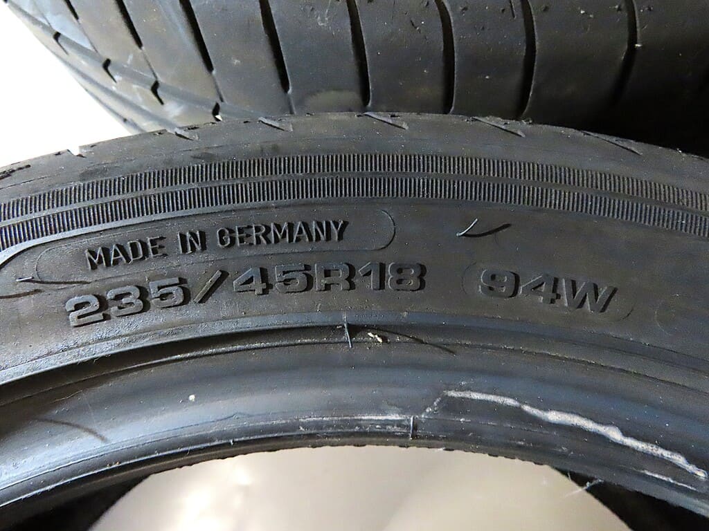 3 Räder Goodyear Eagle