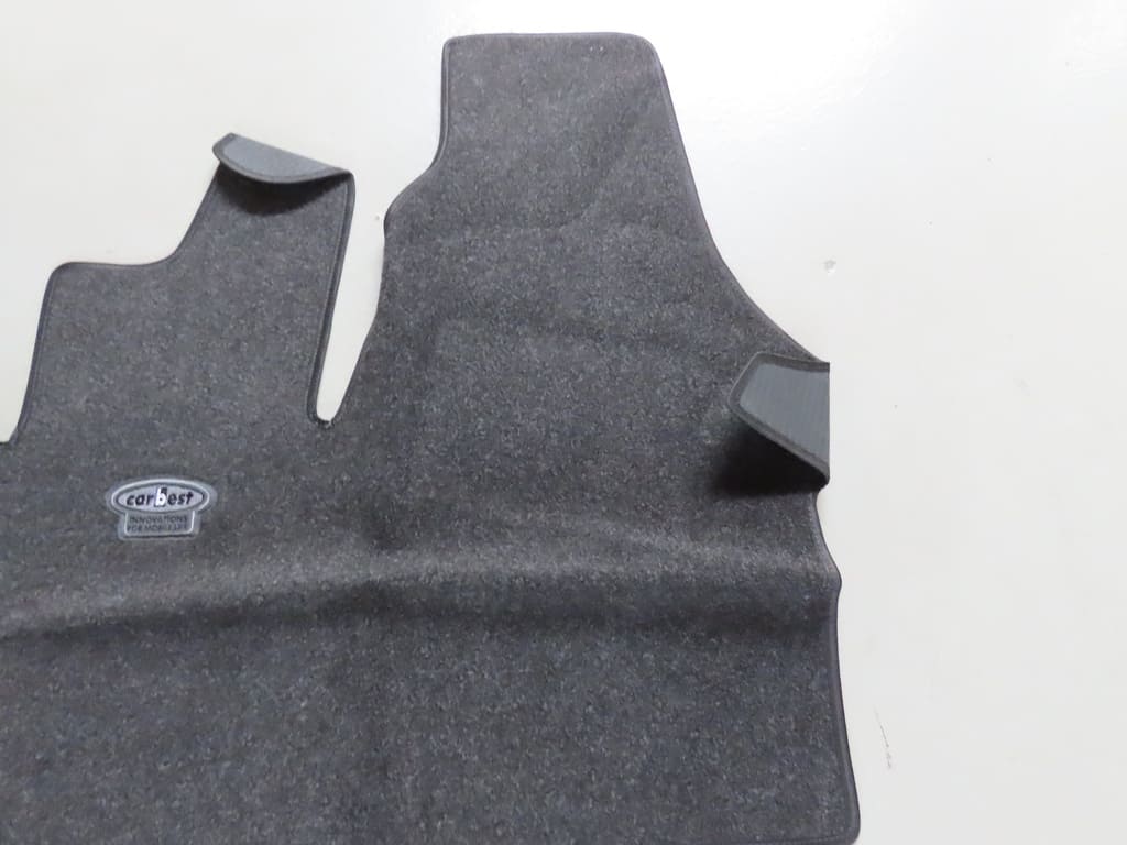 VW T5 Fussmatte (Kabine) – Occasion