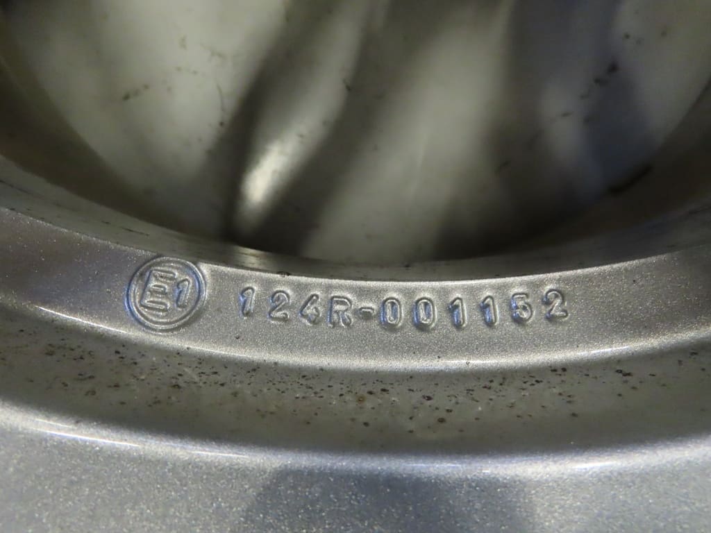 Radsatz MB Vito/Viano (3x Goodyear UltraGrip Performance 2 + 1x Continental WinterContact TS 850P)