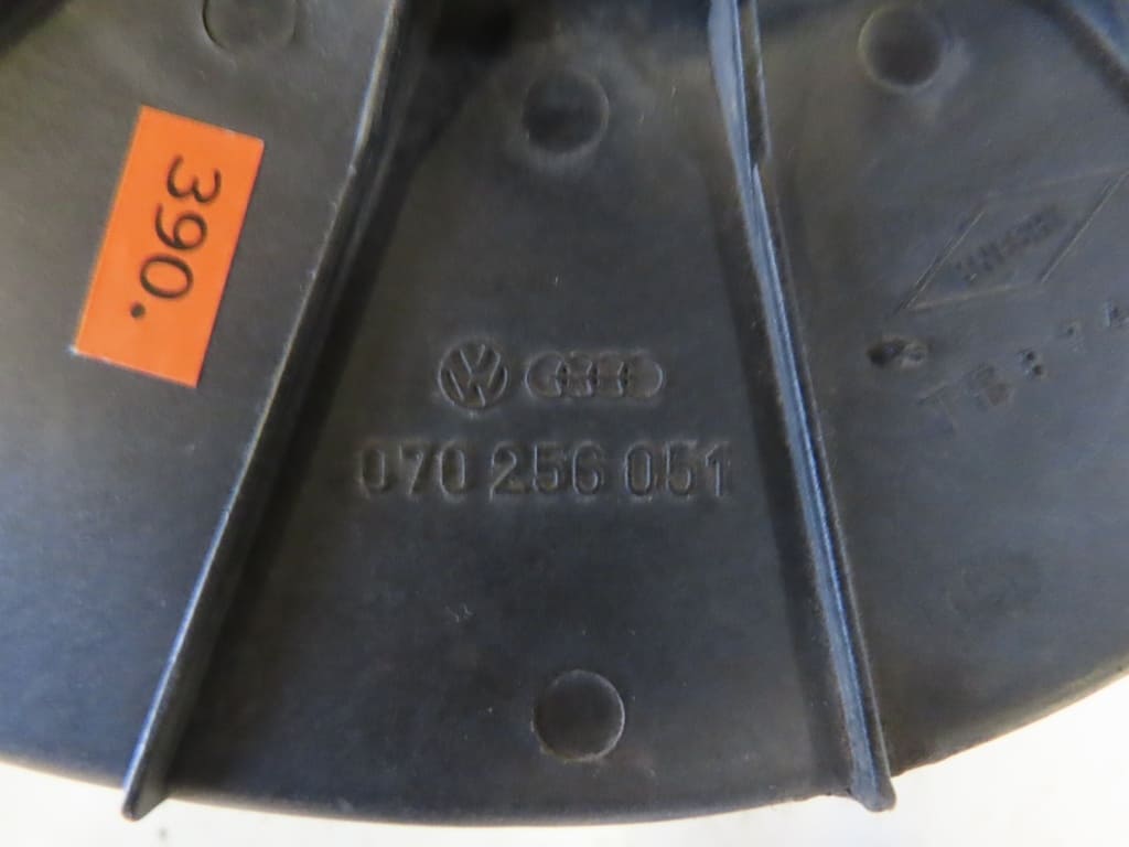 Originale BOSCH Lichtmaschine mit integriertem Luftgebläse für den VW T3 mit luftgekühltem Motor-Occasion