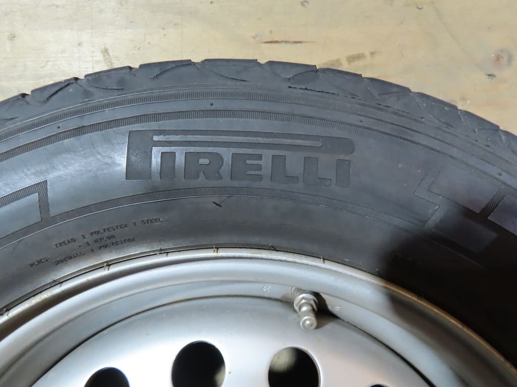 Radsatz Pirelli 205/65R15C-Occasion