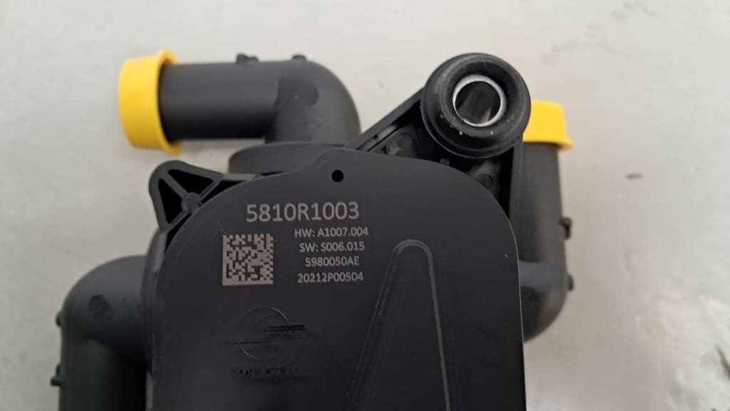 Original Magnetventil für den Kühlmittelkreislauf für Porsche Taycan (9J1906457A)