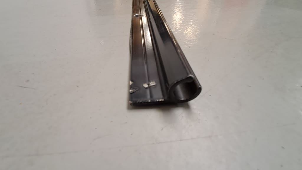 Kederschiene für Vorzelte