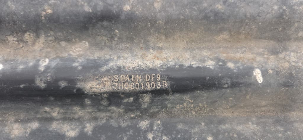 Reserveradhalterung inkl. Befestigungsschrauben VW T5 /T6 (7H0801903B)