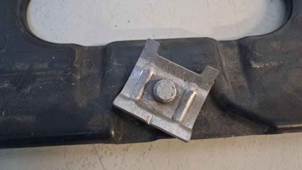 Batterieträger für VW T6.1 California Beach