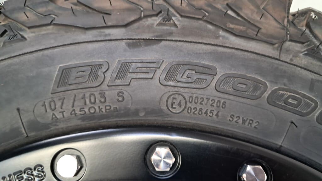 Radsatz BFGoodrich All-Terrain T/A KO2 225/65 R17 für VW Amarok