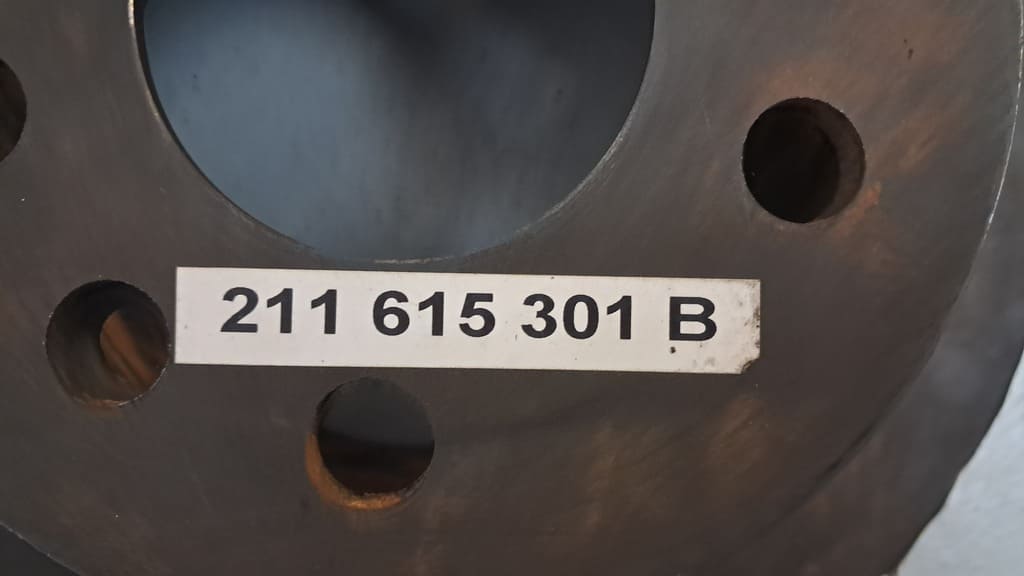 2 originale Bremsscheiben (211 615 301 B)