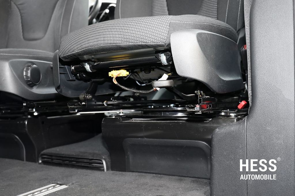 Scopema Drehkonsole für Mercedes Vito/Viano ab 2015 und Mercedes Sprinter 907 (Beifahrerseite)