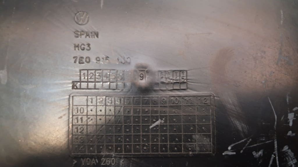 Batterieabdeckung (7E0 915 100) für VW T5/T6