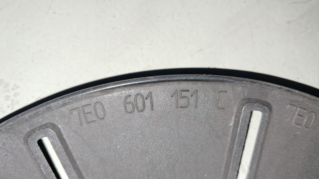 Radkappenset (7E0601151C) für VW T5 / T6 / T6.1