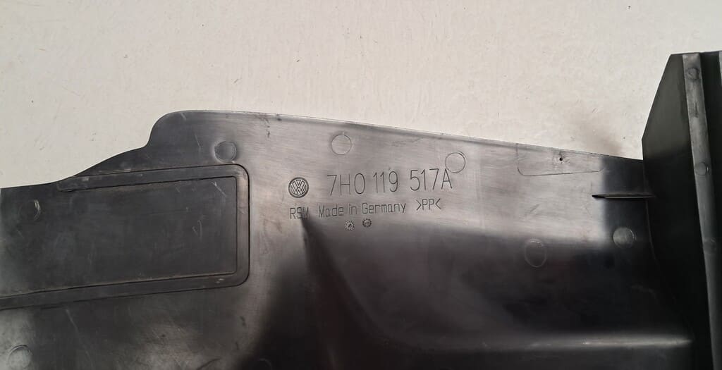 Batterieabdeckung 7H0119517A VW T5 Transporter / Multivan / Caravelle