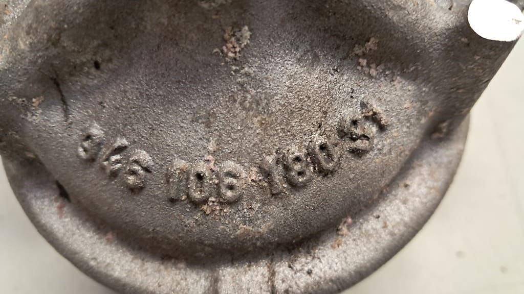 Kühlmittelthermostat-Gehäuse (946.106.260.31) für Porsche Macan