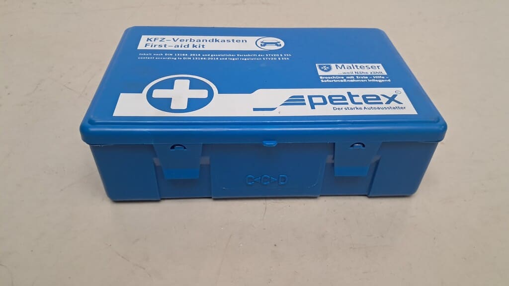 KFZ Verbandkasten DIN 13164 blau