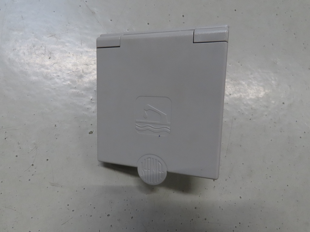 Wassersteckdose mit Anschluss und Schalter – Occasion