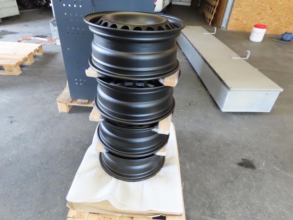 Felgensatz Hess schwarz VW T5/T6 – Occasion