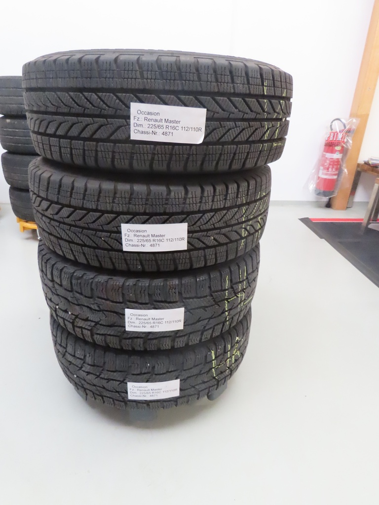 Reifensatz 2x Fulda ConveoTrac 3 2x Nokian WRC 3 225/65 R16 C  für Renault Master