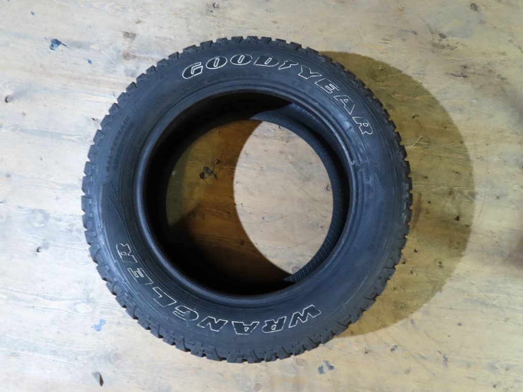 Goodyear Wrangler All-Terrain Adventure 255/55R18