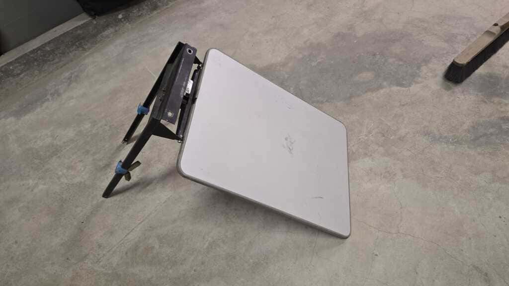 Seitentisch mit Halter VW T3 Multivan