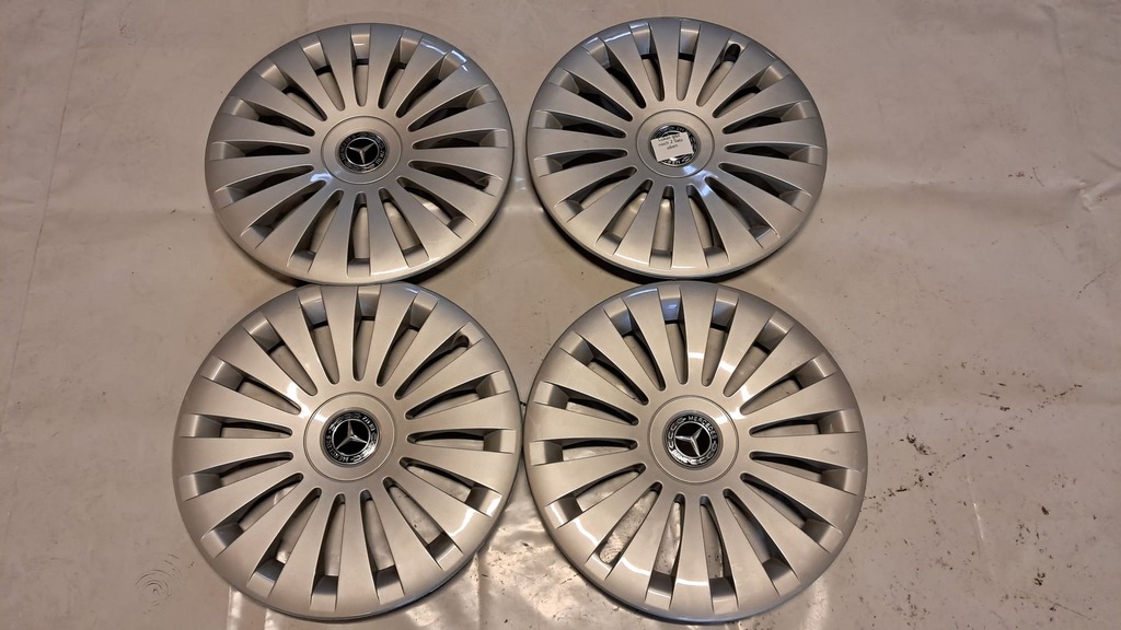 Radkappensatz MB Vito W447 17 Zoll (A4474000025 / A4474012100)-Occasion