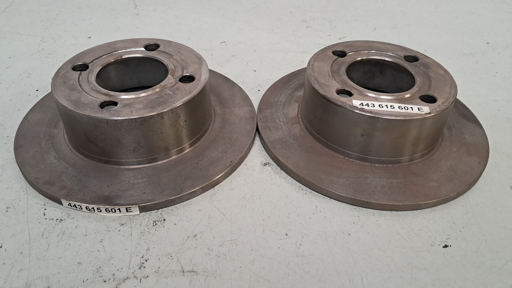 2 originale Bremsscheiben (443615601E) für Audi 100 C3 Avant / Stufenheck-Occasion