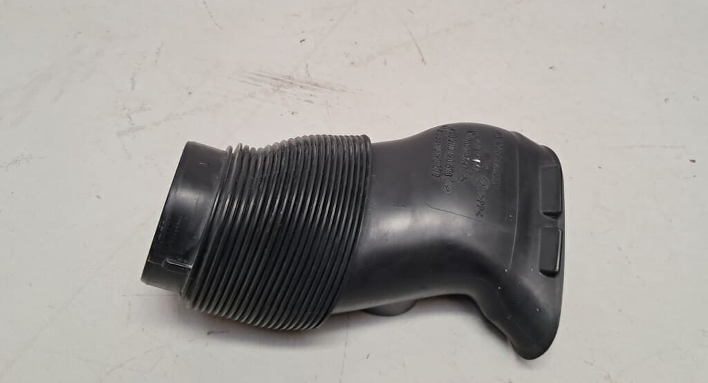 Luftansaugrohr (7E0129647) für VW T5 / T6 Transporter/Multivan/Caravelle-Occasion