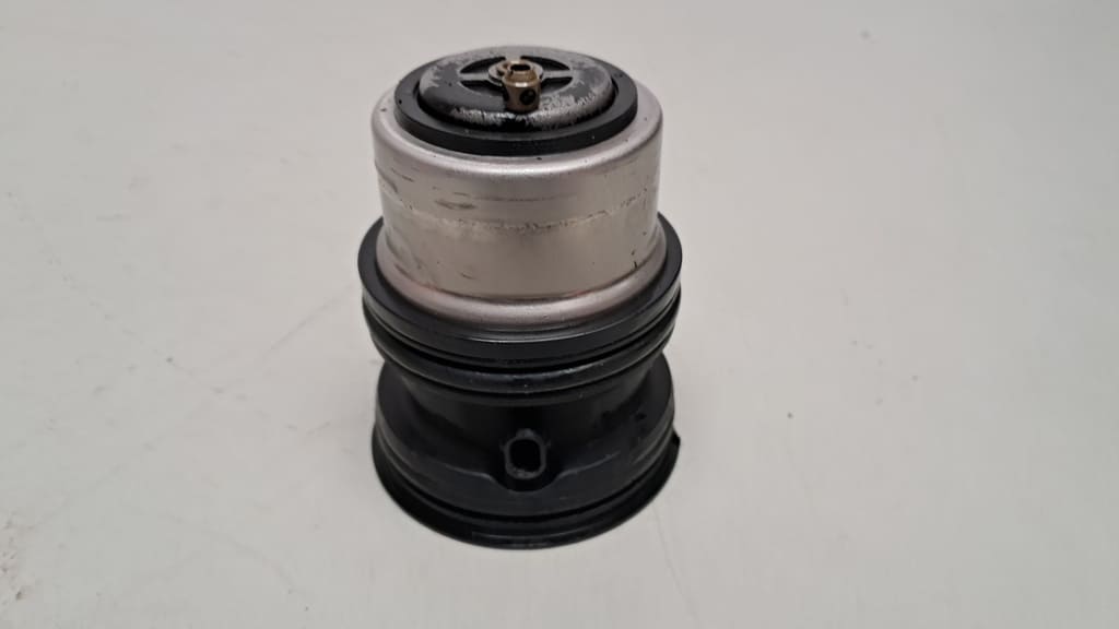 Original Kühlmittel-Thermostat (P94810603404) für Porsche Macan-Occasion