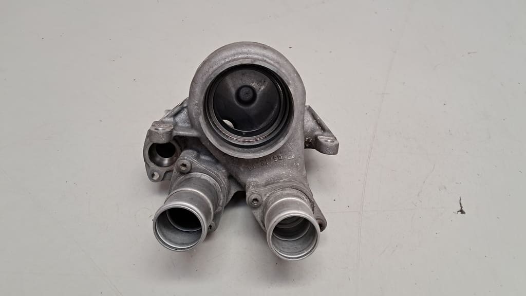 Kühlmittelthermostat-Gehäuse (946.106.260.31) für Porsche Macan-Occasion